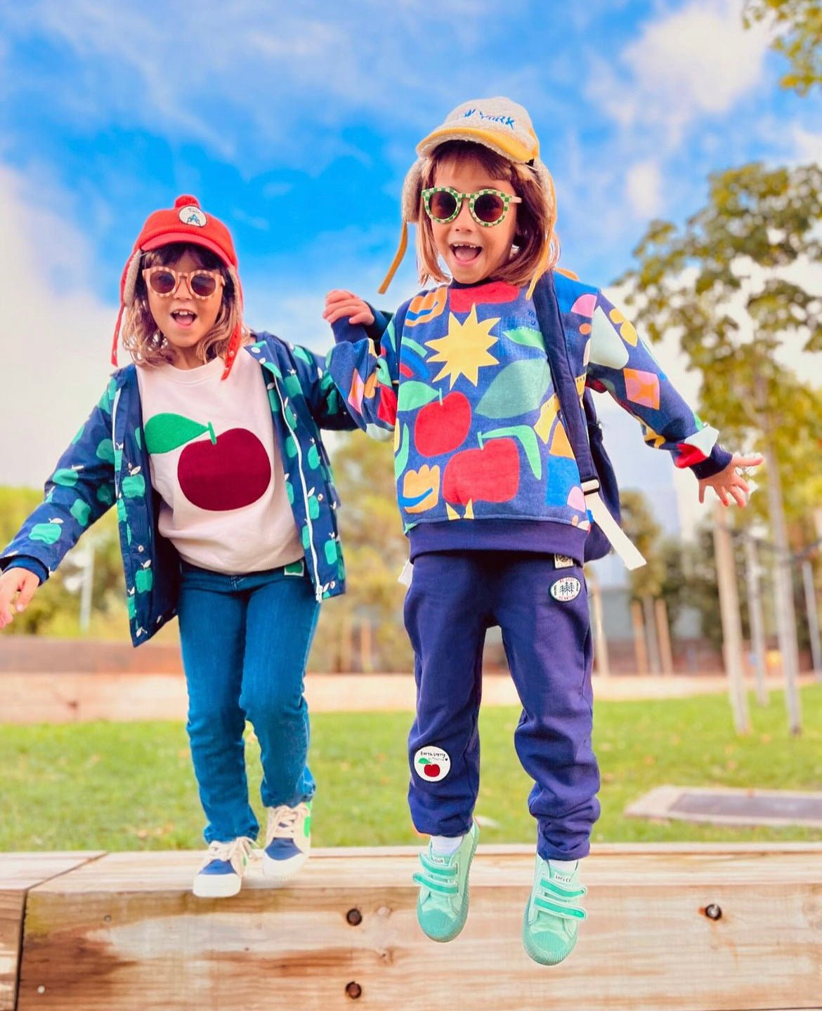 Recycled Cotton Red Apple Kid Sweatshirt