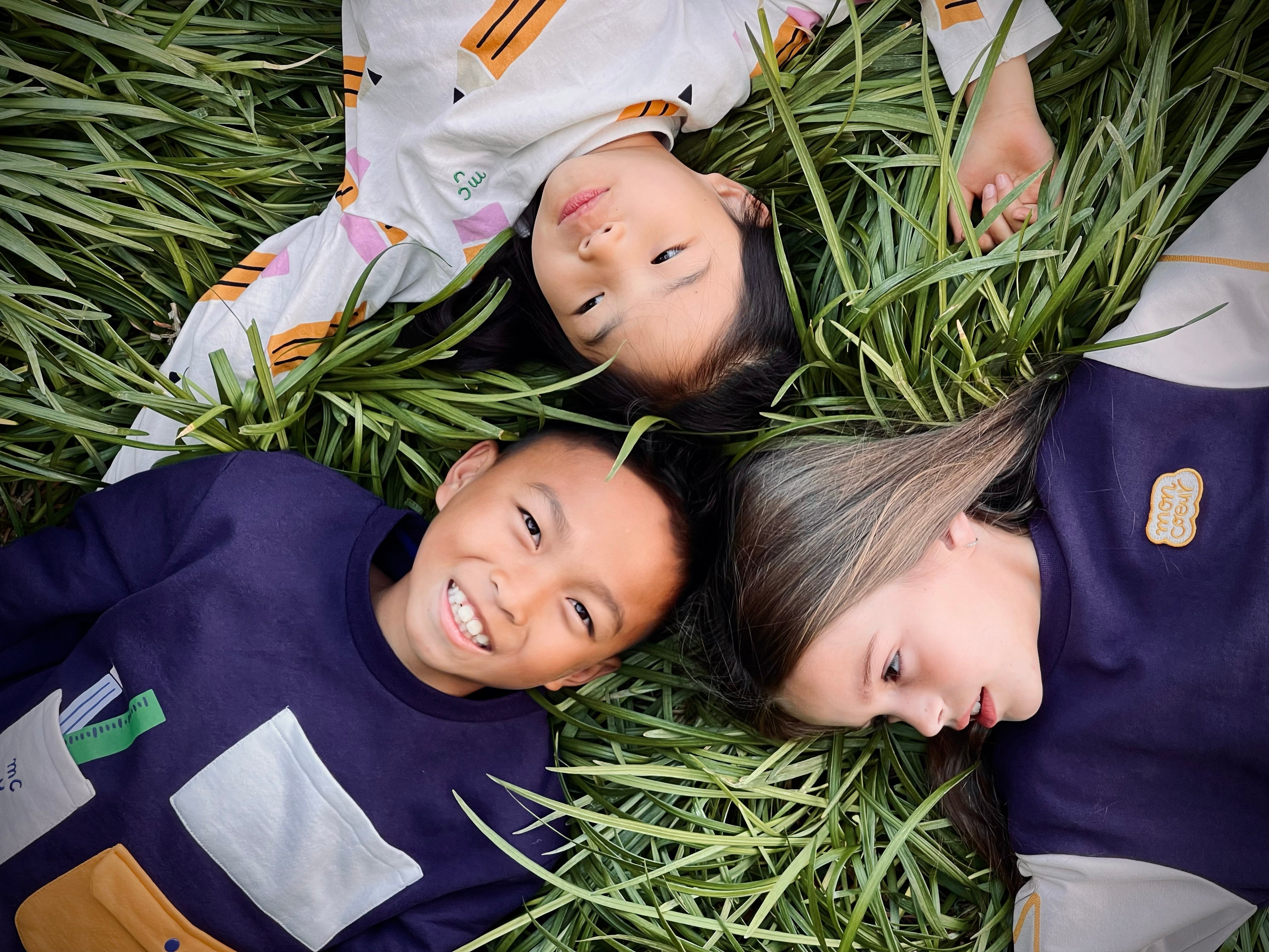 Recycled Cotton Pockets Kid Navy Sweatshirt