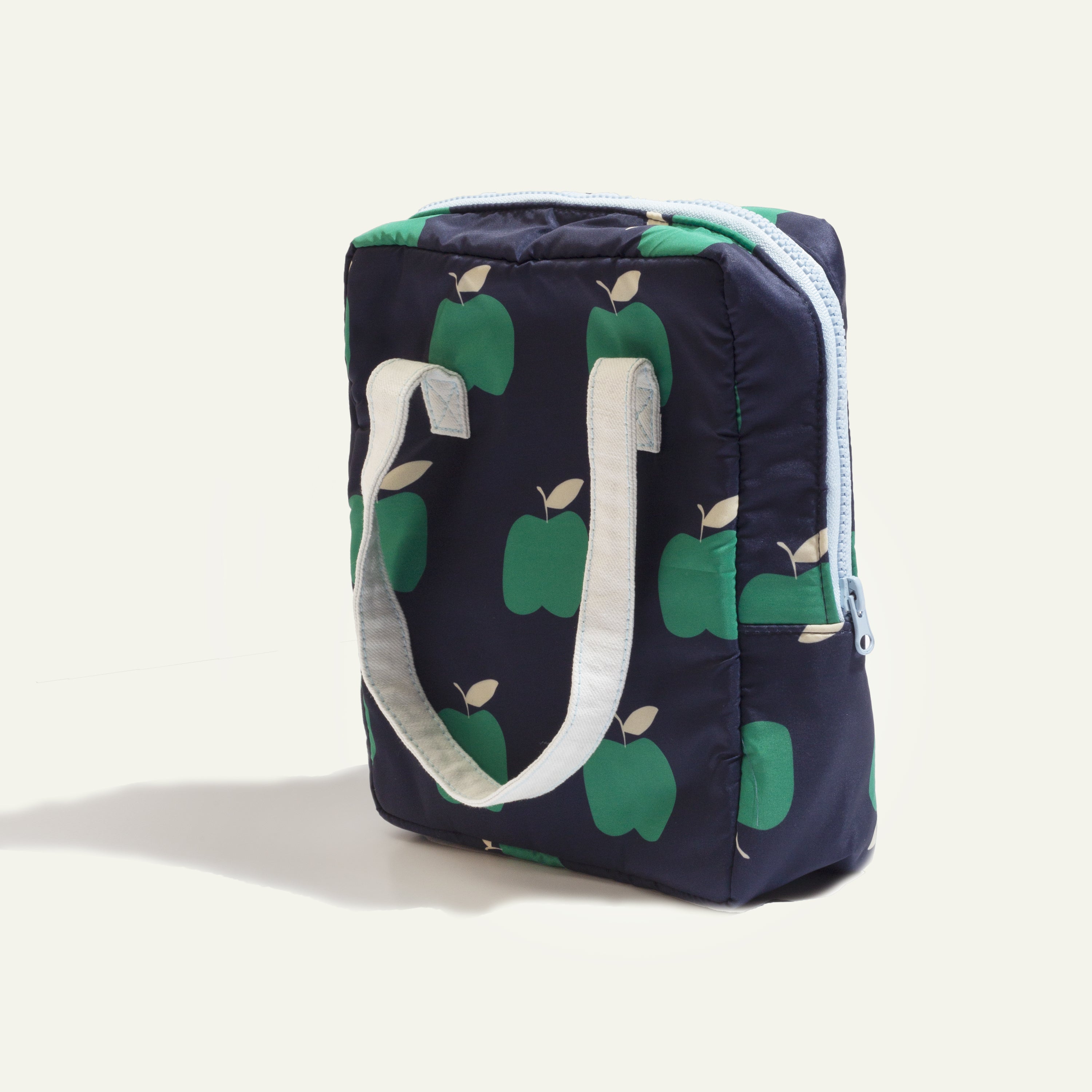 Recycled Materials Insulated Apple Lunchbag